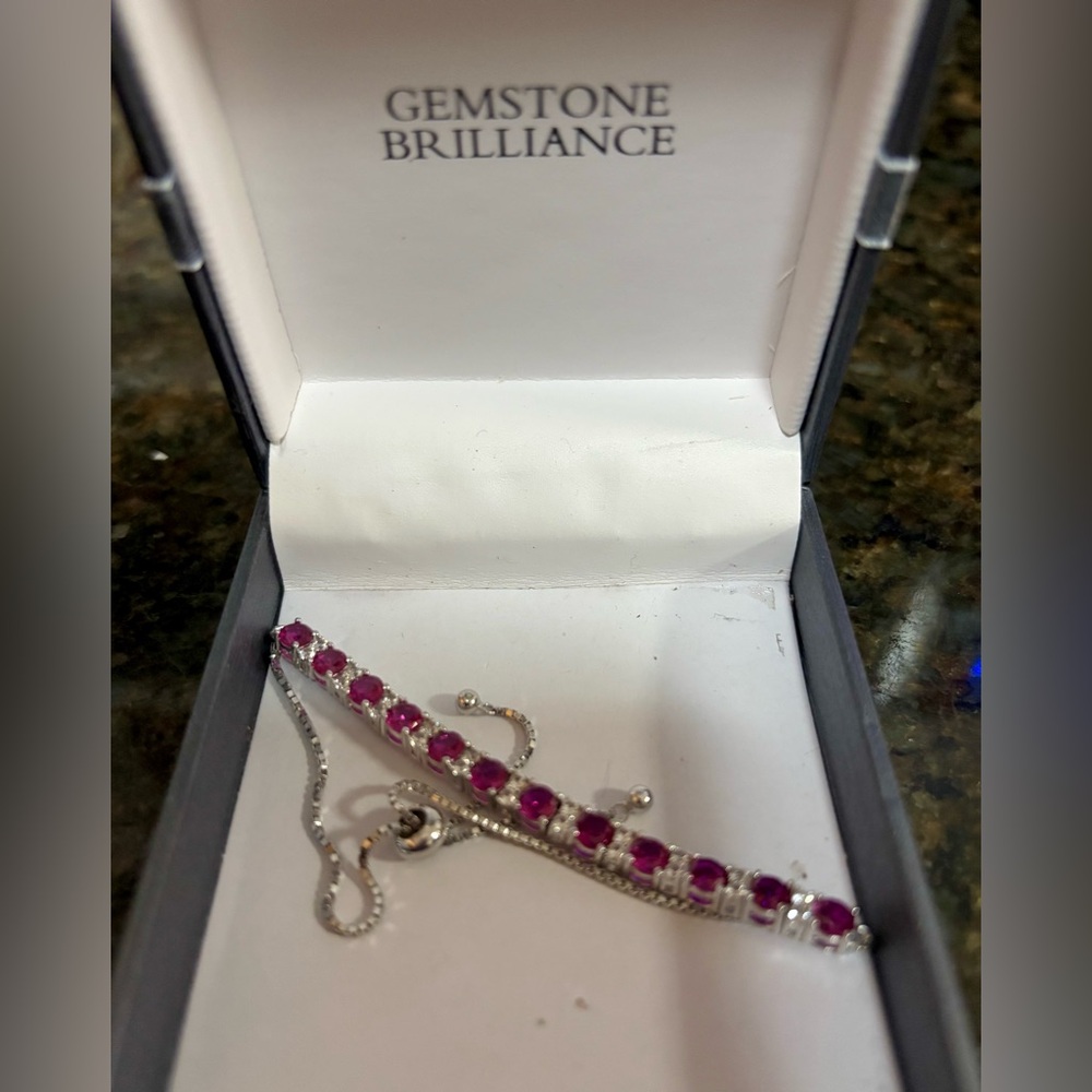 Gemstone Brilliance - Picture 3 of 6